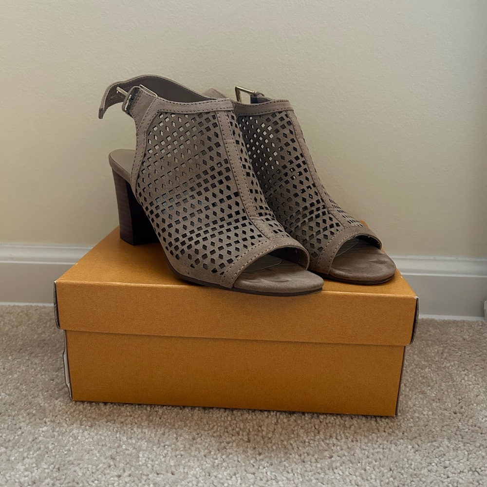 Women's Taupe Peep-Toe Block Heel Sandals